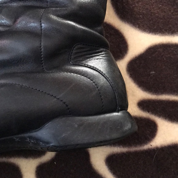 Prada boots The Original - Picture 3 of 3